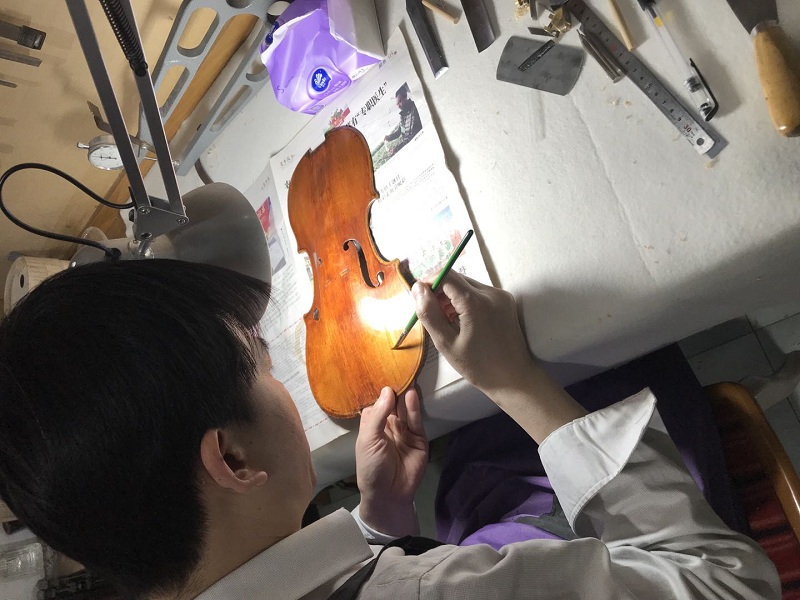 小提琴初学者如何调音？